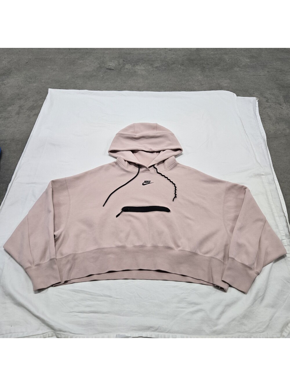 Sz MEDIUM Nike Tech Fleece Over-Oversized Cropped Hoodie Pink Oxford DR4973-601